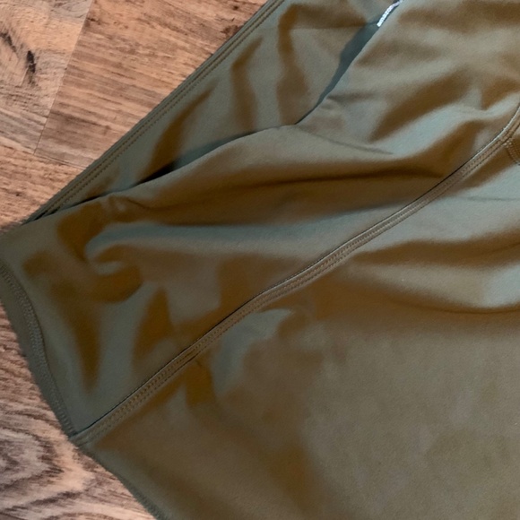 Amazon Essentials Active Leggings Size 4X - Picture 4 of 5